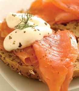 Tosta de salmón ahumado